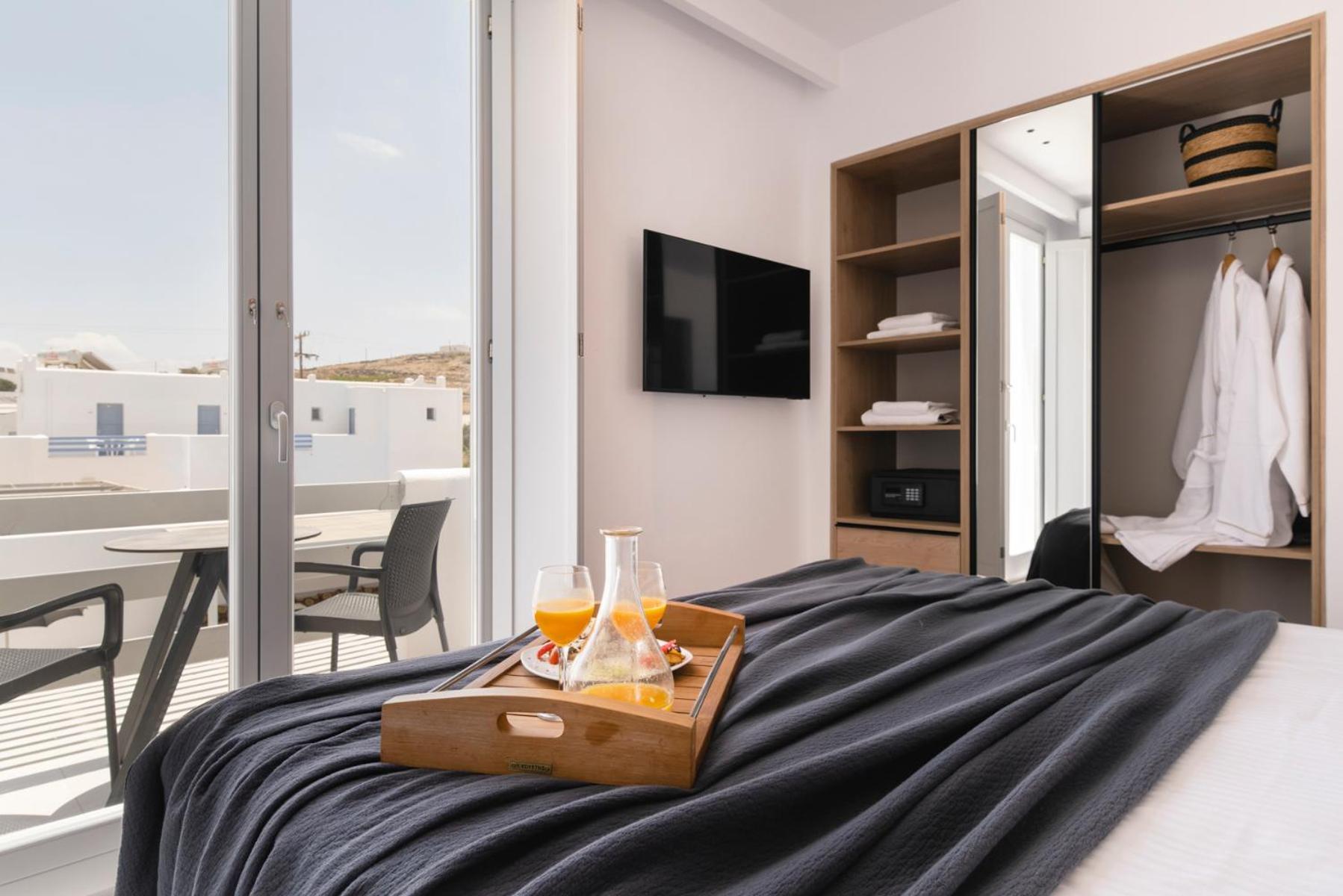 Quartano Suites By Heliessa, Adults Only Náusza Kültér fotó