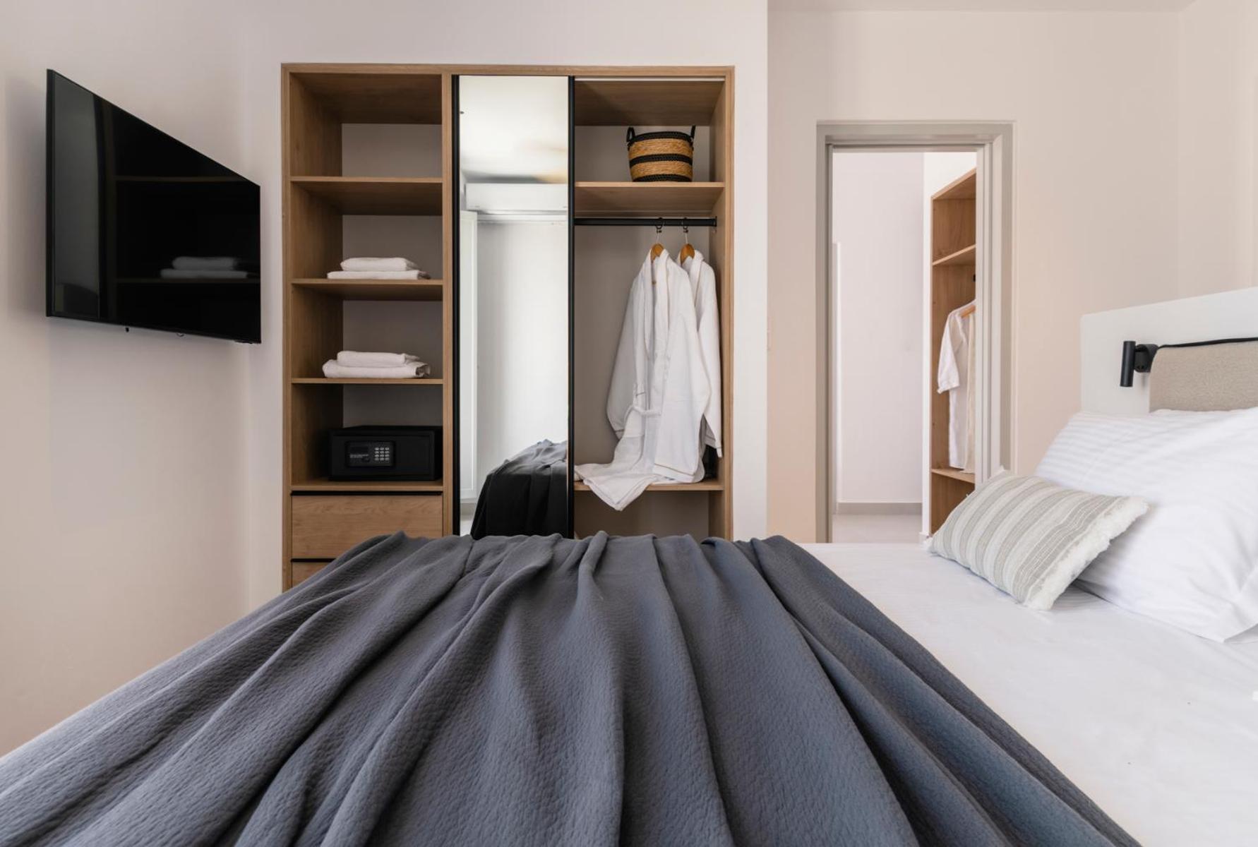Quartano Suites By Heliessa, Adults Only Náusza Kültér fotó