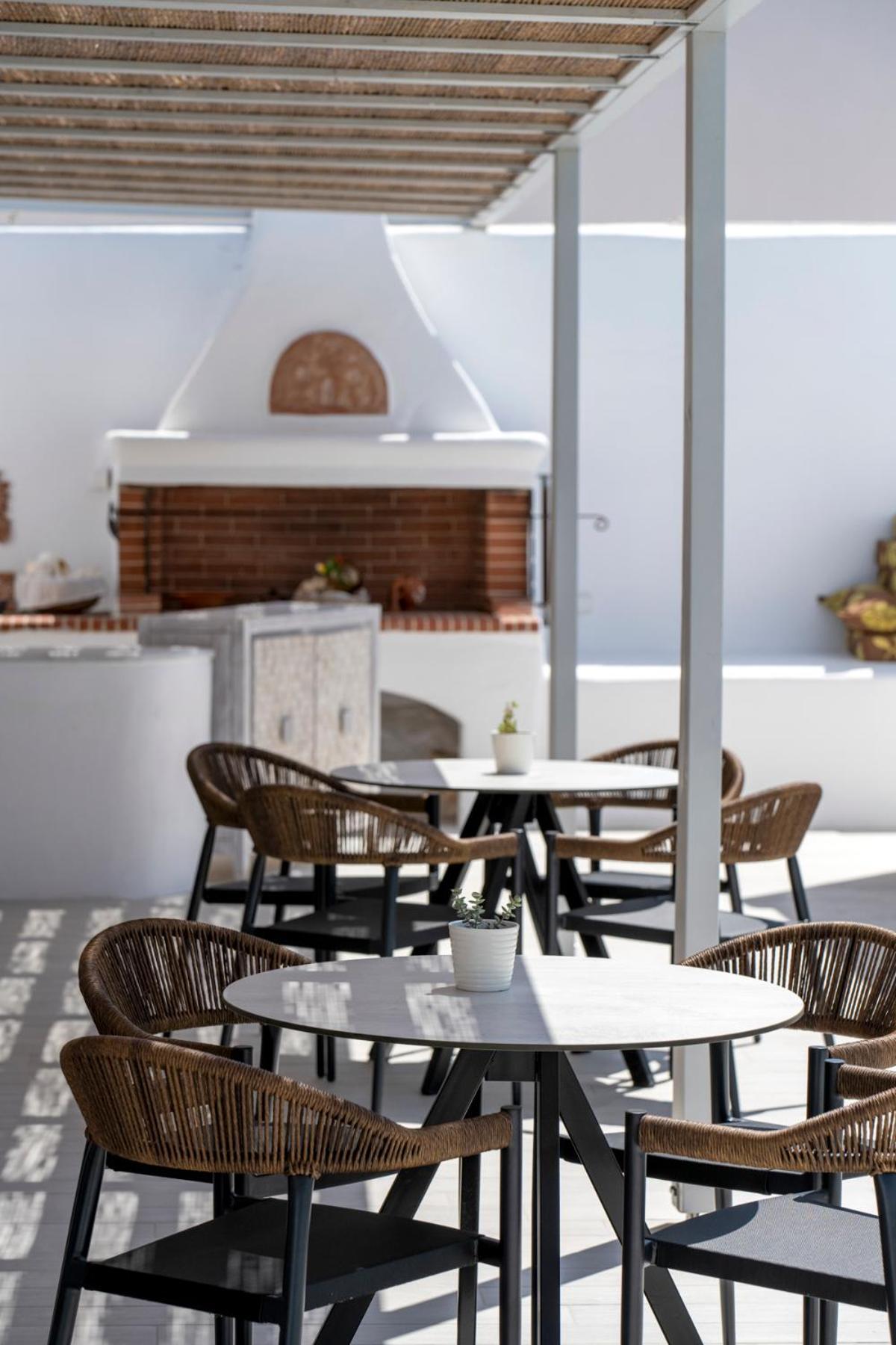 Quartano Suites By Heliessa, Adults Only Náusza Kültér fotó