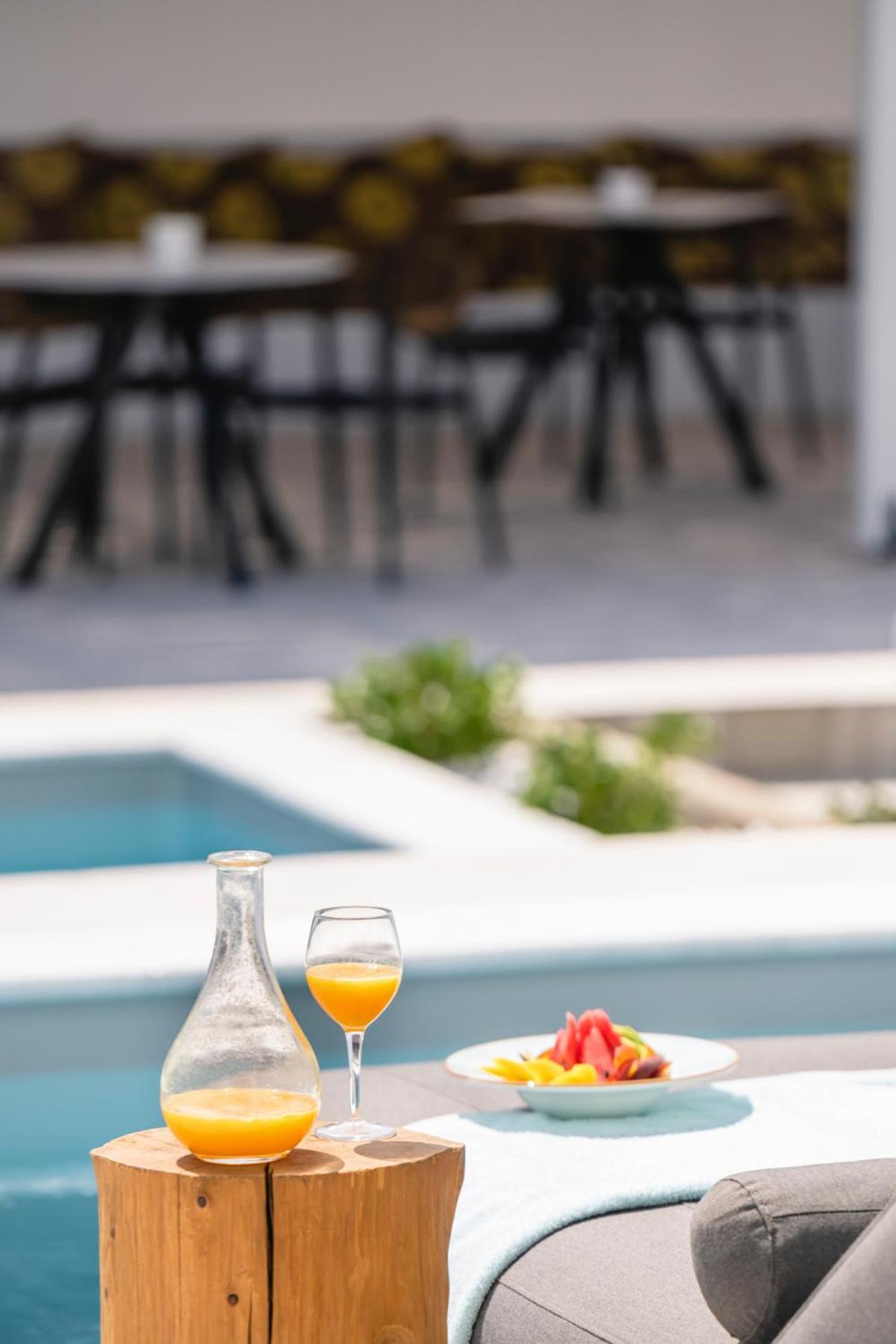 Quartano Suites By Heliessa, Adults Only Náusza Kültér fotó